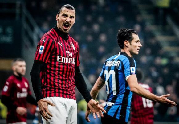  AC米兰主场大胜对手，展现意甲卫冕冠军实力